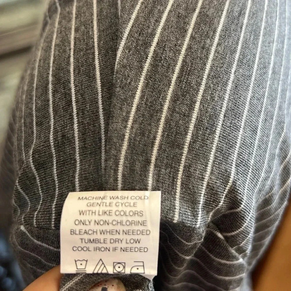 Eyeshadow Gray Striped Long Sleeve Dress - Picture 9 of 11